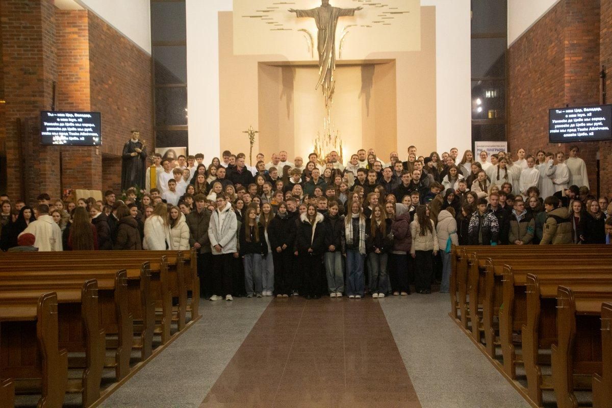 У гродзенскім касцёле Найсвяцейшага Адкупіцеля адзначылі Сусветны дзень моладзі